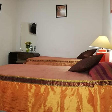 Hotel Grecia Real サンサルバドル エクステリア 写真