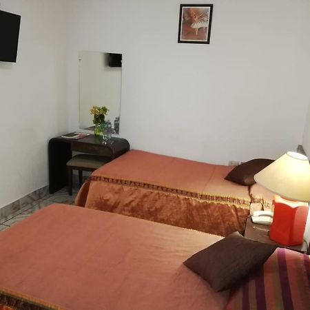 Hotel Grecia Real サンサルバドル エクステリア 写真