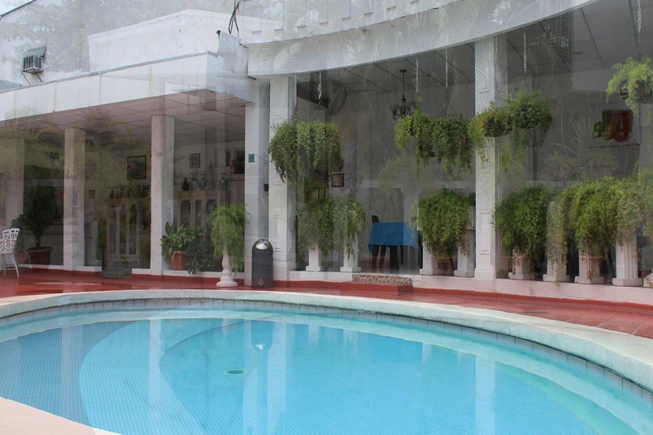 Hotel Grecia Real サンサルバドル エクステリア 写真