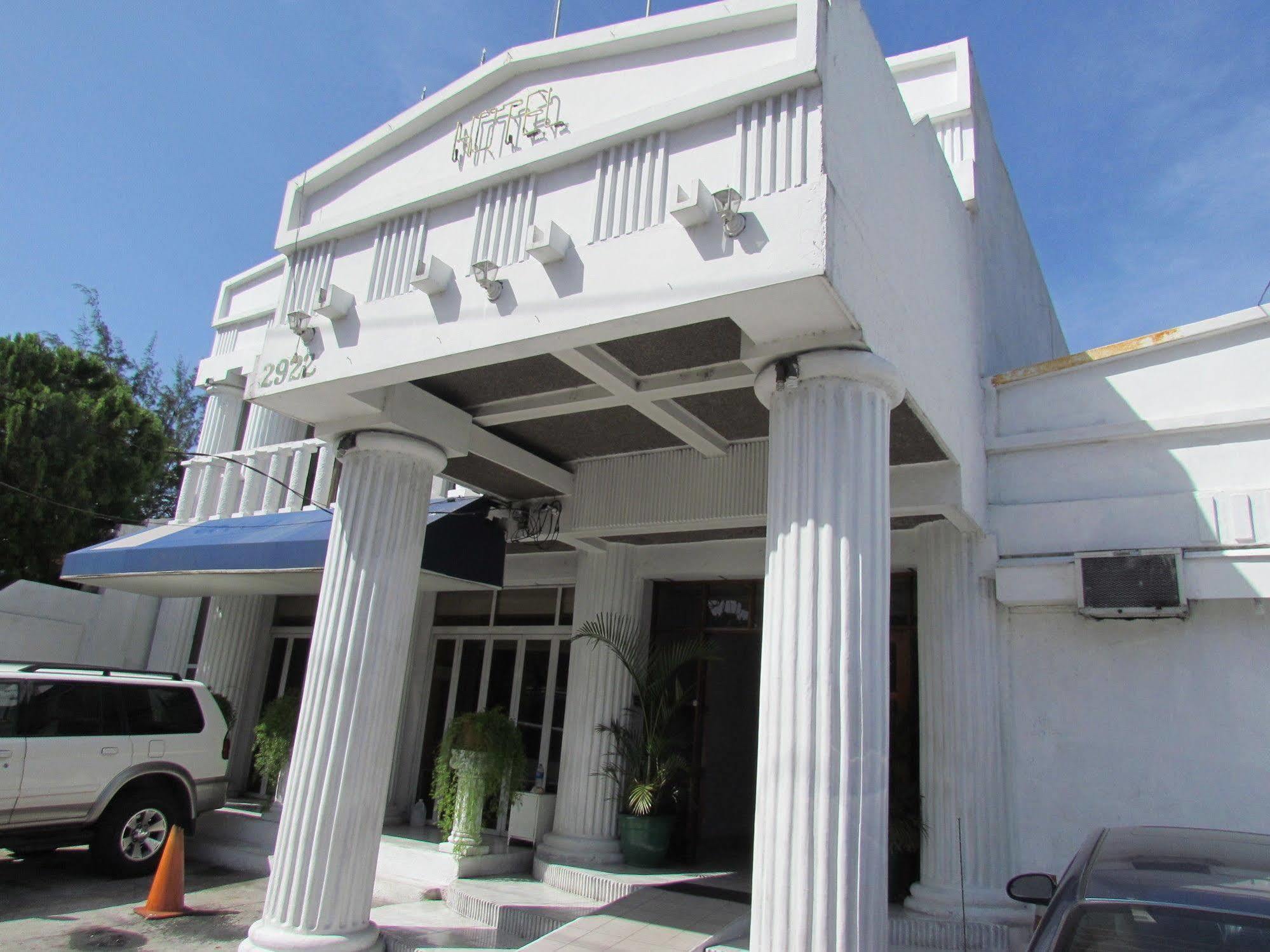 Hotel Grecia Real サンサルバドル エクステリア 写真