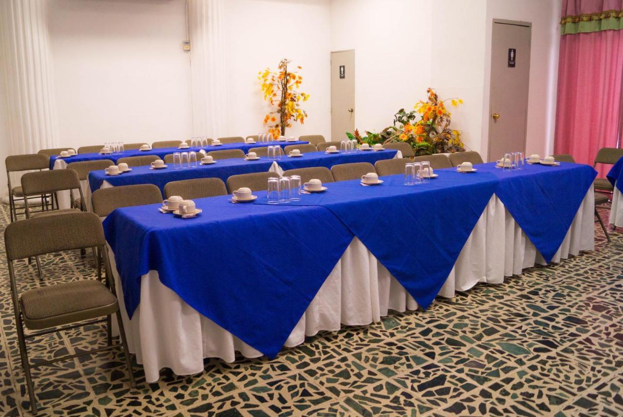 Hotel Grecia Real サンサルバドル エクステリア 写真