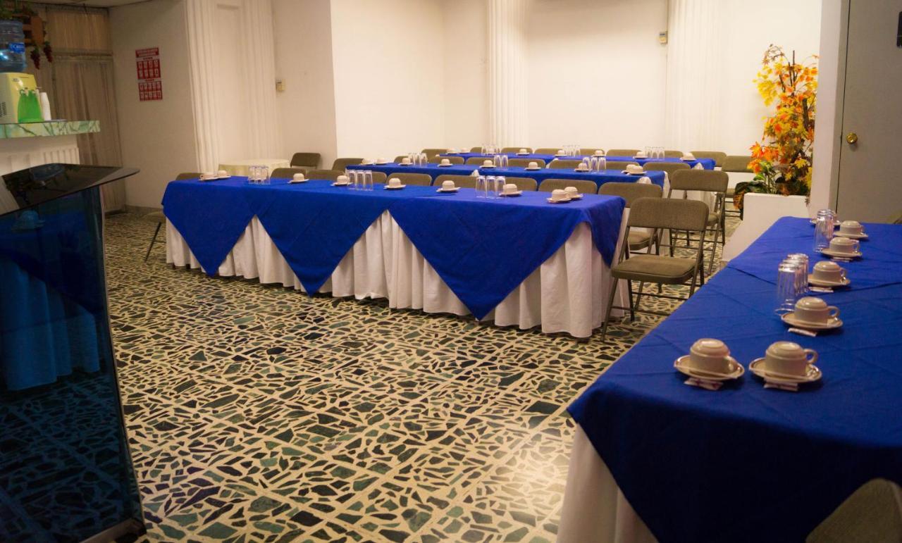Hotel Grecia Real サンサルバドル エクステリア 写真